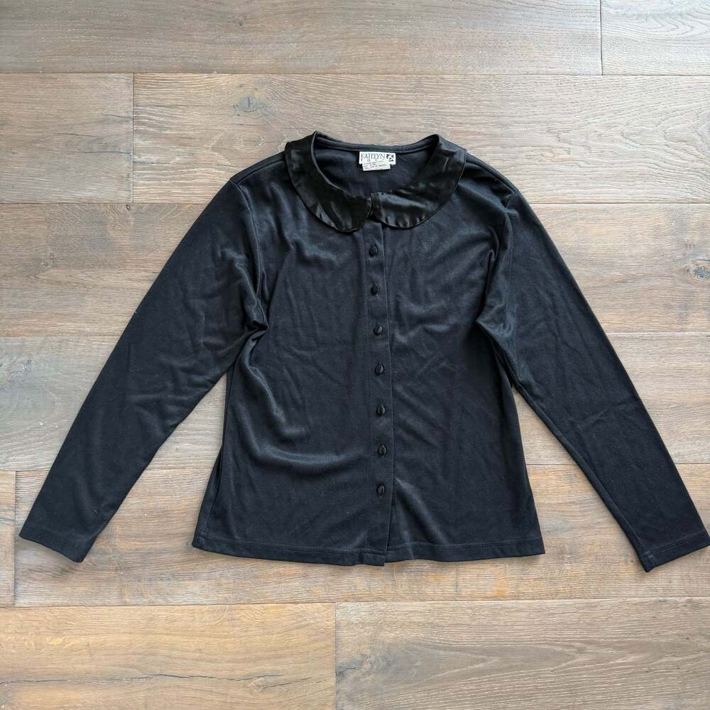 Vintage Katelyn Rose Black Ribbed Button-Up Top w Satin Peter Pan Collar Sz Med